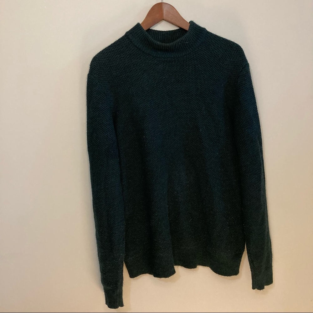 Uniqlo Green Sweater